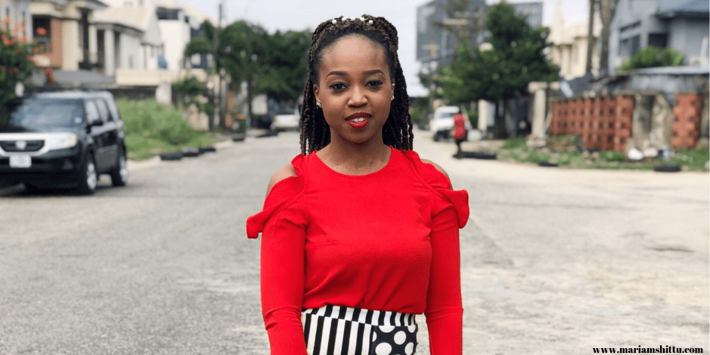 STYLE| Ruffles, Prints & Feathers